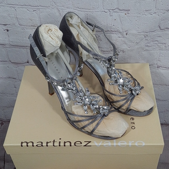 Martinez Valero Crystal Silver Satin Heels - Picture 1 of 13